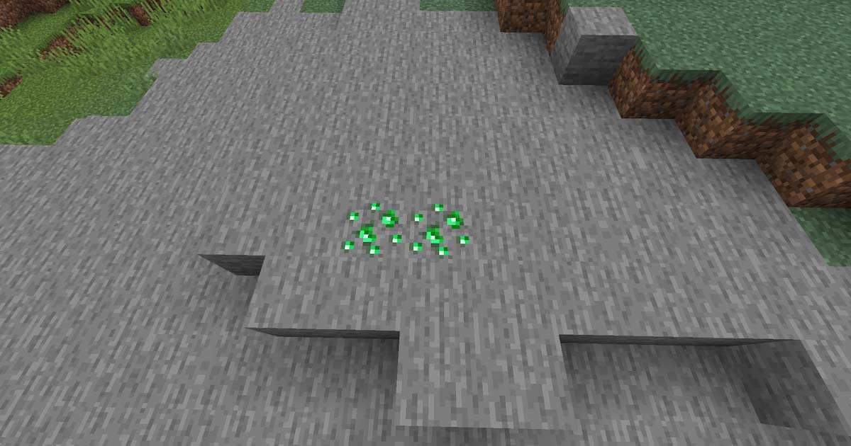 マイクラ冷帯バイオームに生成されるエメラルド鉱石のゲーム内画面